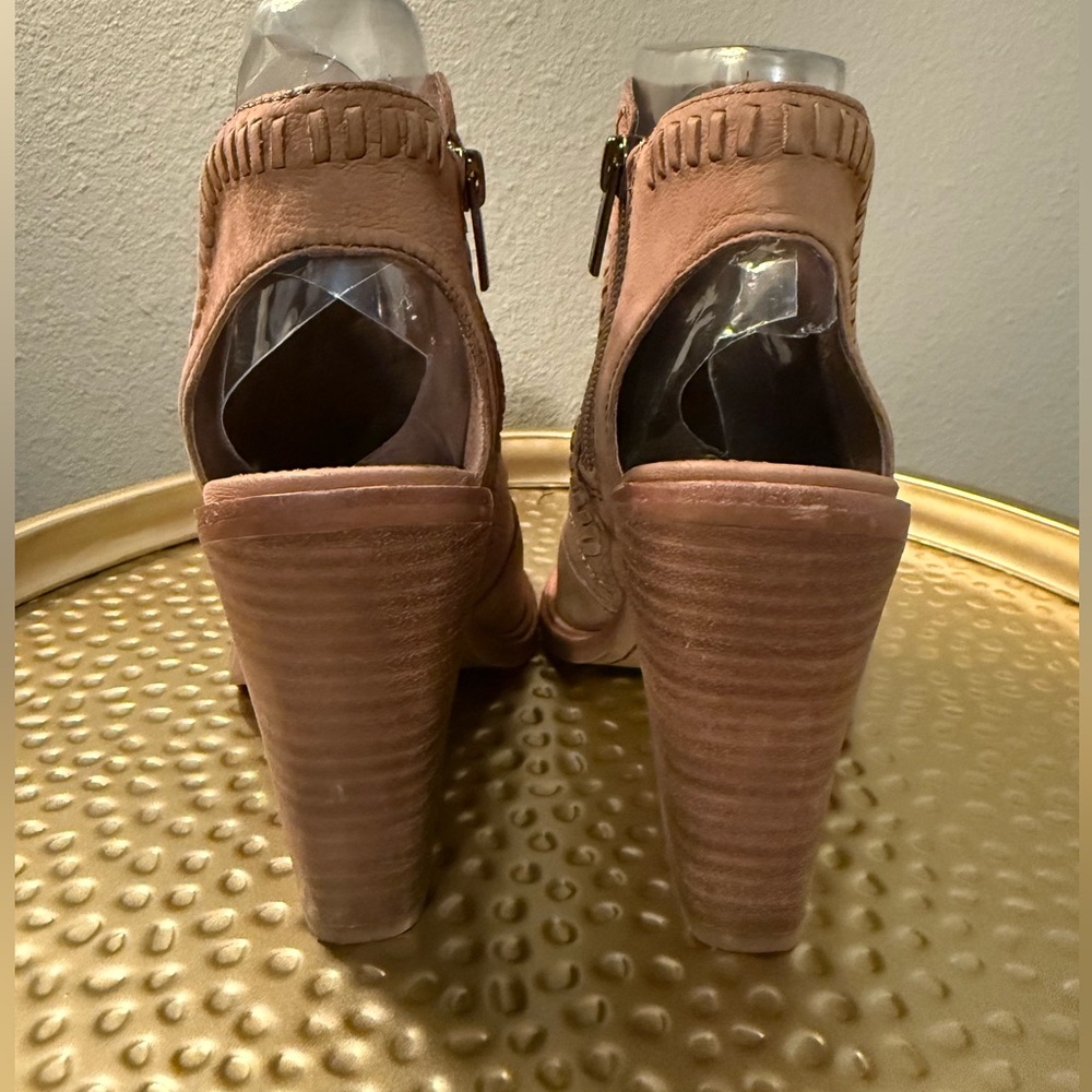 Vince Camuto Karinita Heel - Picture 3 of 4